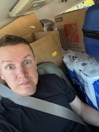 Peter Colucci's Instagram, Twitter & Facebook