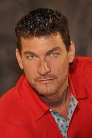 Which celebrities are from Laredo, Texas?