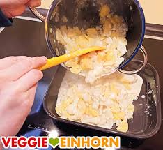 Dieses gesunde rezept ist ziemlich einfach zuzubereiten, kohlenhydratarm und vegan. Veganer Blumenkohlauflauf Einfach Und Lecker