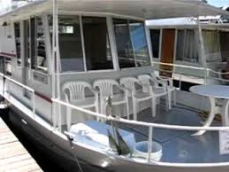 Relax on the deck in one of a thousand private coves while the kids splash into beautiful dale hollow lake off the water slide. 1970 40 River Queen Houseboat For Sale At Watergate Marina 18 900 Youtube