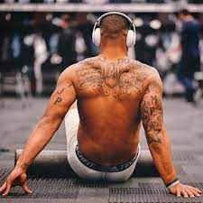 Dak prescott join us and discover everything you want to know about his current girlfriend or wife, his incredible salary and the amazing tattoos that are inked on his body. Pin On Espaldas