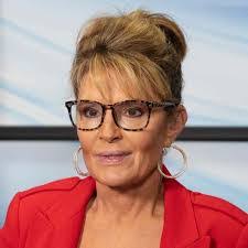 Denise Beadle's Instagram, Twitter & Facebook