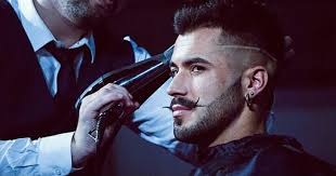 Jenis potongan rambut comb over merupakan gaya rambut yang menyatukan gaya garis menyisir dengan gaya horizontal serta menyatukannya. Potongan Rambut Pria Kekinian Yang Bisa Menunjang Ketampanan Perempuan April