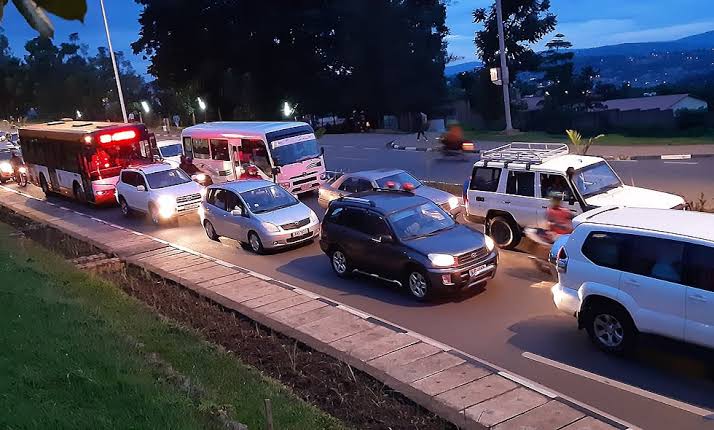 Traffic Tips for Driving in Rwanda - Rwanda Travel Guide