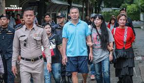 นายสมยศ พฤกษาเกษมสุข อดีตนักโทษคดี ม.112 และแกนนำกลุ่ม 24 มิถุนายน ได้ถูก. à¸›à¸¥ à¸­à¸¢à¸• à¸§ à¸ªà¸¡à¸¢à¸¨ à¸žà¸¤à¸à¸©à¸²à¹€à¸à¸©à¸¡à¸ª à¸‚ à¸œ à¸• à¸­à¸‡à¸«à¸² à¸¡ 112 à¸«à¸¥ à¸‡à¸– à¸à¸ˆà¸­à¸‡à¸ˆà¸³à¸™à¸²à¸™ 7 à¸› à¹€à¸ˆ à¸²à¸• à¸§à¹€à¸•à¸£ à¸¢à¸¡à¹€à¸„à¸¥ à¸­à¸™à¹„à¸«à¸§à¹€à¸ž à¸­à¸›à¸£à¸°à¸Šà¸²à¸˜ à¸›à¹„à¸•à¸¢ The Standard