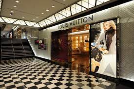 With an enduring international reputation for quality, creativity and uniqueness, bloomingdale's is at the forefront of. Retail Louis Vuitton Bloomingdales Ny
