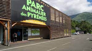 Entourée par sa chaîne de montagne majestueuse, elle a gardé son caractère rustique et authentique d'origine. Parc Animalier Des Pyrenees Horaires Tarifs Et Infos