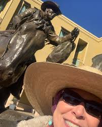 ScottsdaleLives April Halstead (@scottsdale_lives) • Instagram photos and  videos