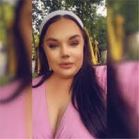 Beth Morrell's Instagram, Twitter & Facebook