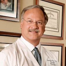 Can a thong bra permanently produce a small separation between breasts?