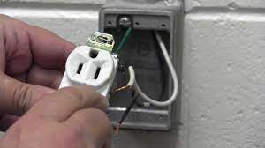 Check spelling or type a new query. Electricite Raccordement D Une Prise De Courant Youtube