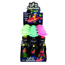 Identifying unidentified flying objects is a difficult task due to the normally poor quality of the evidence provided by those who report sighting the unknown object. Kidsmania Ufo Spinner 12 Stuck Im Karton Sussigkeiten Shop