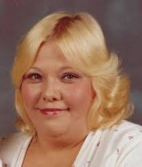 Elizabeth Scranton's Instagram, Twitter & Facebook