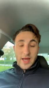 Debutanten Jonathan Brinkman slog hurtigt til, da han iklædte sig White  Hawks trøjen. Efter små 10 minutters spil var han manden bag scoringen til  3-0....