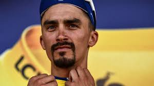 Bei der zweiten zwischenzeit liegen jonas vingegaard (+ 5 sek.) und kasper asgreen (+17 sek.) nicht mehr vorne, sondern einige sekunden hinter stefan küng. Tour De France Alaphilippe Begeistert Frankreich Sport Sz De