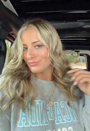 went darker 🤎💇🏼‍♀️