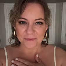 Local small business outdoor studio sign maker?