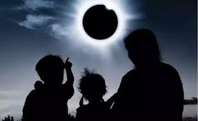 La crisis entre argentina y chile de 1978 fue una situación de riesgo de guerra entre argentina y chile que sucedió entre los años 1977 y 1979 a raíz del laudo arbitral británico. Eclipse Solar Total De 2019 En Chile Y Argentina Donde Y A Que Hora Se Puede Ver El Fenomeno Del 2 De Julio Eclipse En Chile