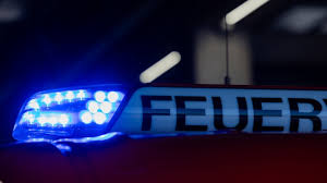 Großbrand in Bochum: Rauchentwicklung und Anwohnerwarnung - Imagen principal del artículo
