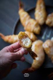 Setelah didinginkan taru semua bahan kedalam satu wadah, kemudian campurkan mayonaise pilihan sedikit demi sedikit, sambil diaduk secara pelan. Mayonnaise Udang Sweet Mayonnaise Prawns