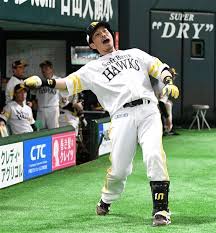 ホークスの主な中軸候補 内川聖一 試137本12点41率 256 写真 西日本スポーツ ホークス 内川 福岡ソフトバンクホークス