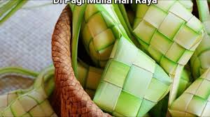 Kan ku sujud di kakimu bila kita bertemu. Lagu Raya Ku Pohon Restu Ayah Bonda Lirik Mamat Exist Youtube