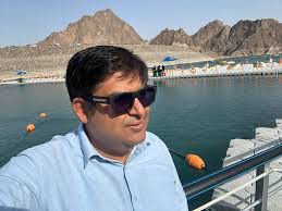 Introduction and Honeymoon Photo Sharing in Dubai