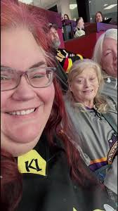 Sandy Tuttle (@easttenneseegirl51)