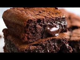 What Makes A Good Brownie Using Both Cocoa And Melted Chocolate Butter Instead Of Oil What Makes In 2020 Chocolate Brownies Easy Easy Baking Recipes Fudgy Brownies