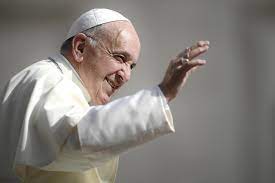 Papa Francesco Vicino All Addio In Vaticano La Voce Choc Roma