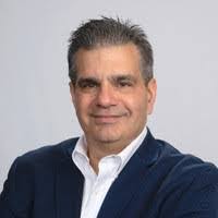 Dariel Thomas's Instagram, Twitter & Facebook