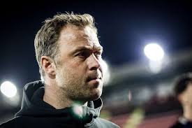 Heerenveen unveil former Club NXT boss Robin Veldman as successor to Robin  van Persie