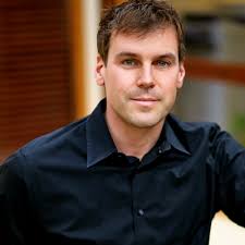 Robert Aho's Instagram, Twitter & Facebook