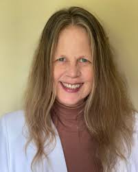 Sadie Graham is a writer of essays and fiction based in the rainy PNW. Her  work has been published in Canadian Notes & Queries, Electric Literature,  The Drift, Xtra, Vice and Bitch