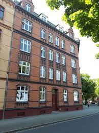 .wohnung in der hansestadt stralsund, stadtteil tribseer siedlung. 5 Zimmer Wohnung Zu Vermieten Seestrasse 4 18439 Stralsund Bastionengurtel Mapio Net