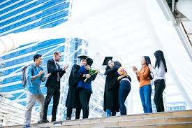 Graduation party and gift etiquette questions and answers. Cash Gift Amount For High School Graduation 2021 Frugal Answers