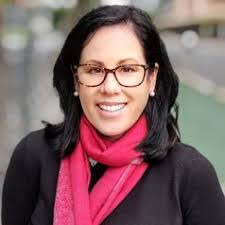 Caitlin Snook's Instagram, Twitter & Facebook