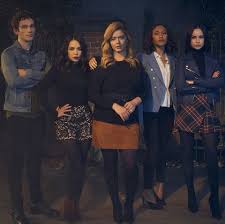 Neue dvds jetzt schon vorbestellen. Pretty Little Liars Original Sin Reboot News Details Cast Trailer