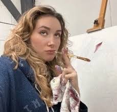 Jenna Schwartz's Instagram, Twitter & Facebook