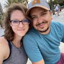 How can runners safely continue running during pregnancy and postpartum?