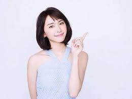 新垣结衣（日语：新垣 結衣／あらがき ゆい aragaki yui，1988年6月11日－），日本女演员、歌手及模特儿，出生于冲绳县那霸市，身高169厘米，血型a型，目前为日本lespros娱乐旗下的艺人。 Ktgsrbstri3pim