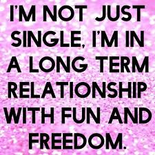 10 Things To Do If You Re Single On Valentine S Day Funny Valentines Day Quotes Valentines Day Memes Valentine Single Quotes