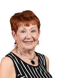 Alexandria Curtis's Instagram, Twitter & Facebook