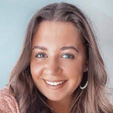 Darian Drake's Instagram, Twitter & Facebook