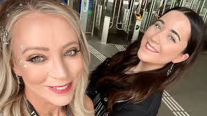 'Which one's the teen?' people cry as ageless mum, 47, shares cute concert  snap with her 14-year-old daughter