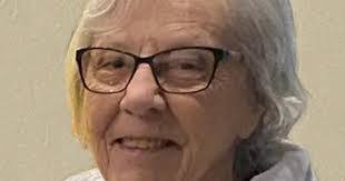 Denise Feist's Instagram, Twitter & Facebook