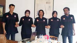 Selain lembaga donor lokal, biasanya ngo/lsm juga mengakses sumber dana dari lembaga donor international yang jumlahnya lebih banyak dari lembaga donor lokal. Inilah Anggaran Dasar Lengkap Lsm Relawan Jokowi Tribun Kaltim