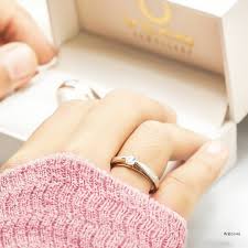We did not find results for: 6 Rekomendasi Model Cincin Tunangan Yang Unik V Co Jewellery