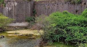 Bahadur Fort - Discover India