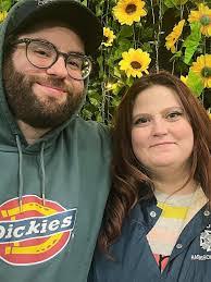 Sarah Suiter's Instagram, Twitter & Facebook